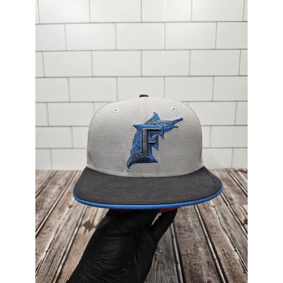 New Era 59Fifty Vintage Florida Marlins Logo Fitted Hat Men's Size 7 1/4 - Picture 1 of 7